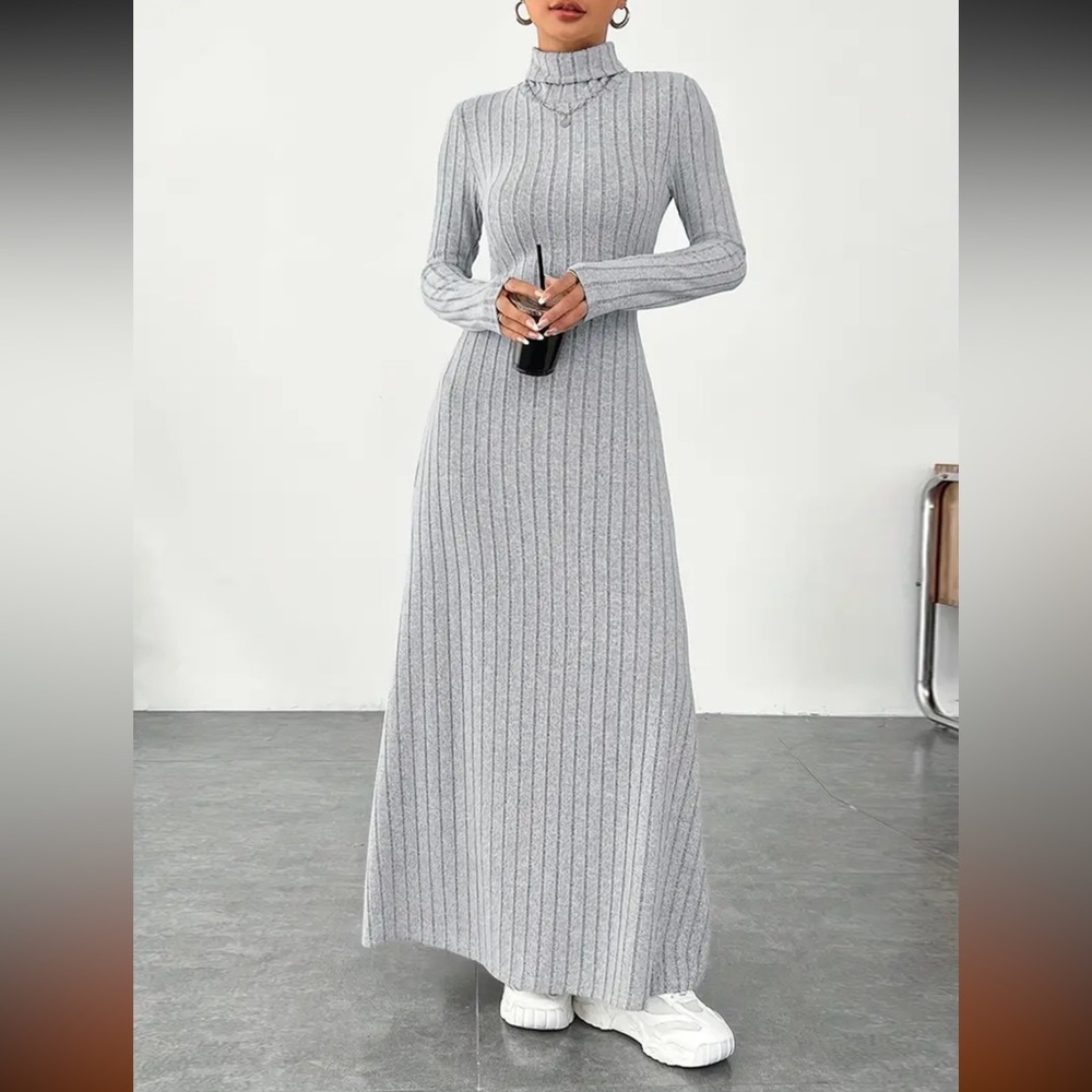 Gray Ribbed Maxi Dress - Picture 3 of 3